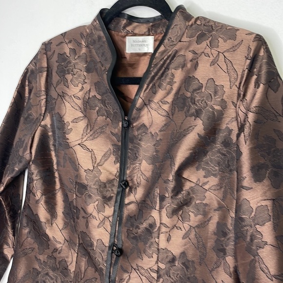 𝅺vintage Madame Butterfly oriental satiny floral jacket top - Picture 2 of 8